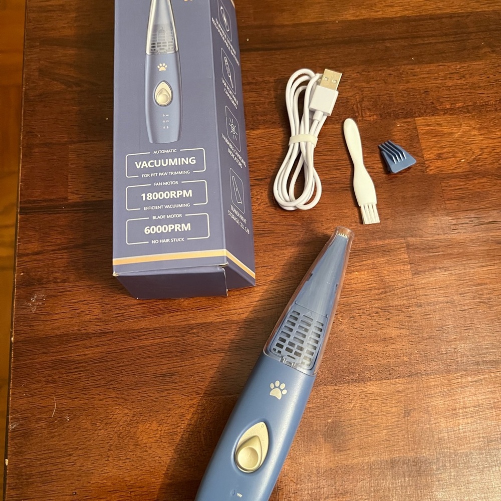 Vacuuming Pet Paw Trimmer